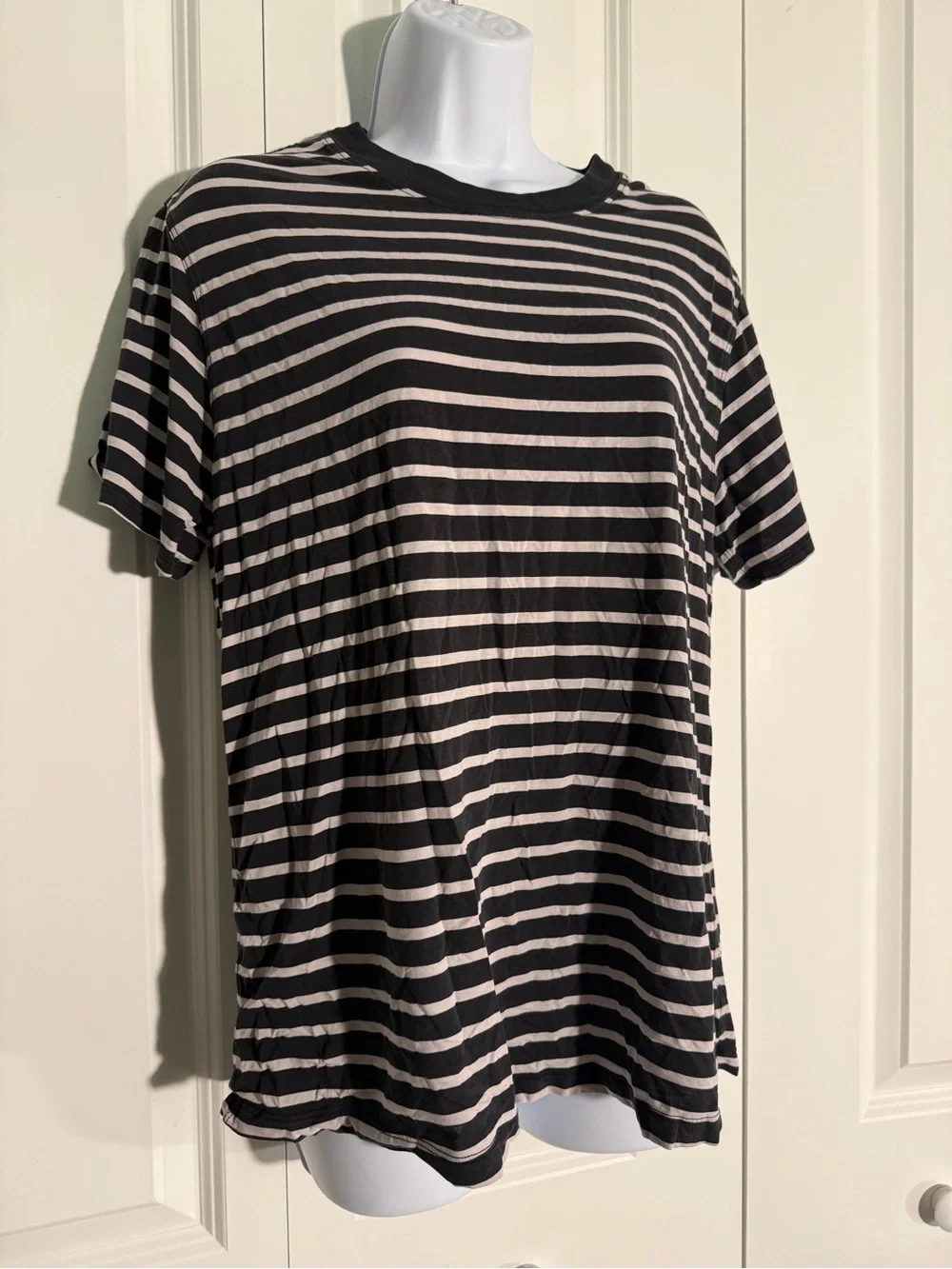 lululemon athletica Black and Cream Striped Short Sleeve Tee